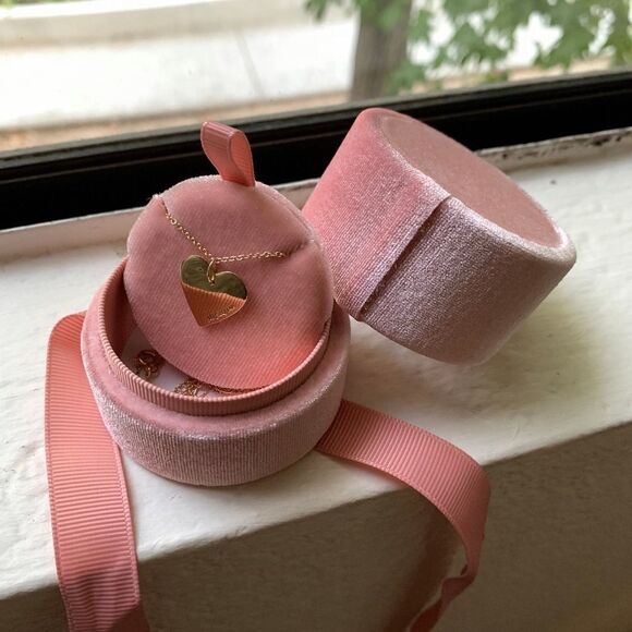 NEW! Pink Crushed Velvet Round Ribbon Jewelry Holder Gift Box - Picture 10 of 11